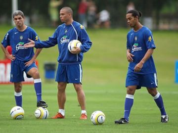 Ronaldinhos ficam de fora